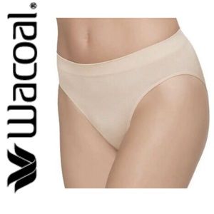 NWOT Wacoal 834175 B Smooth Hi Cut Brief
Panty Color Naturally Nude Size 5-S